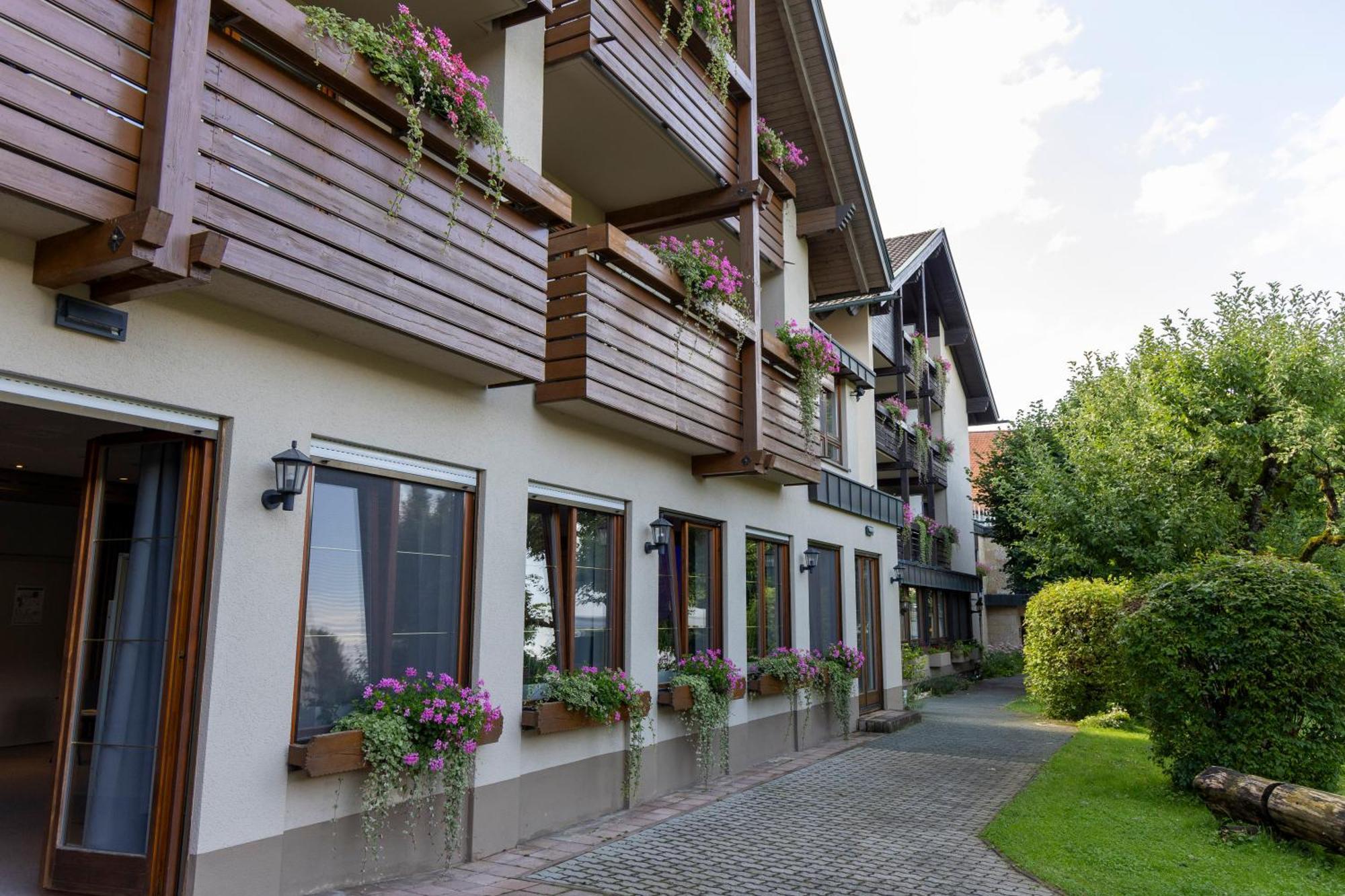 Hotel Lindenhof Hubmersberg Pommelsbrunn Exterior photo
